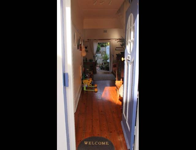 2 BEDROOM PROPERTY TO RENT IN ROSEBANK